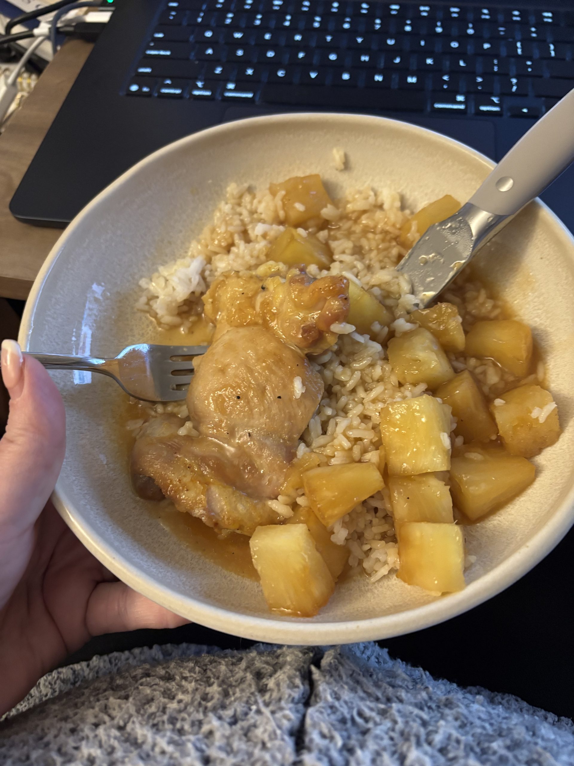 🍍 Easy Pineapple Chicken (When You’re Tired of Plain Chicken)